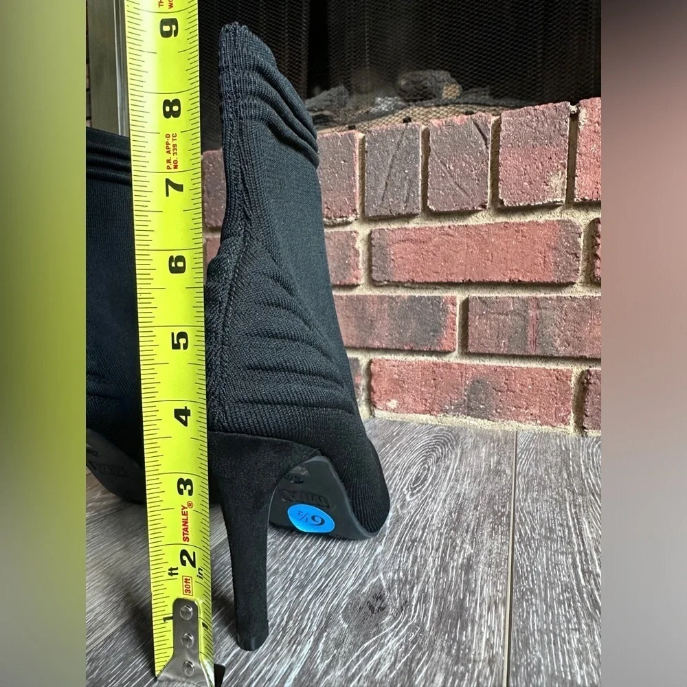 🛍️ NEW  MIA black knit boots (3.5” heels) Size 6 1/2
